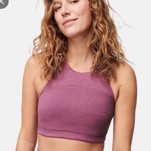 Outdoor Voices Move Free crop sports bra